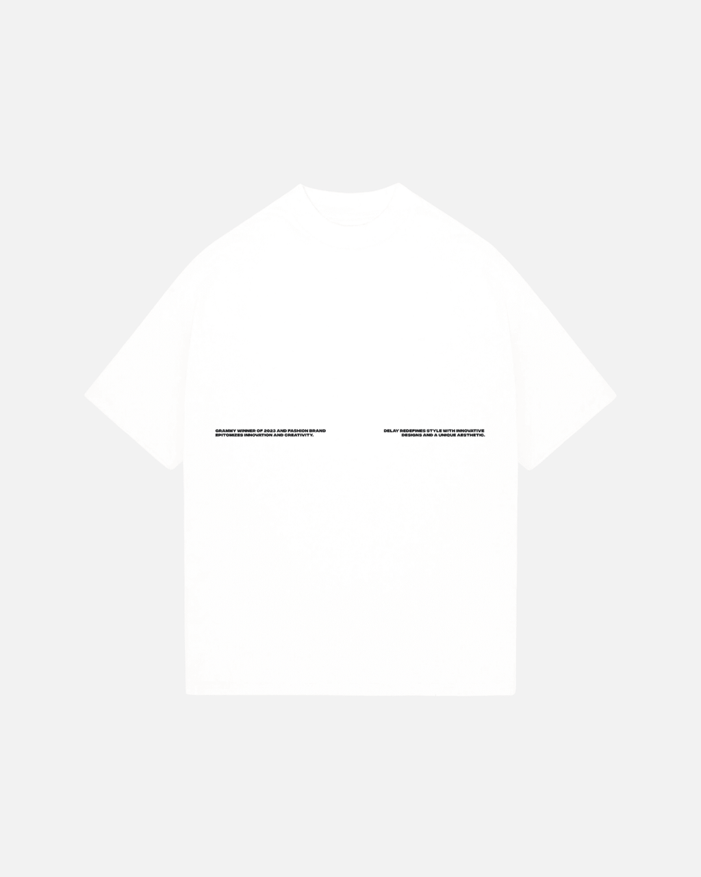 T-shirt branca da Delaystudios com design simples, feita de algodão, ideal para looks casuais e confortáveis.